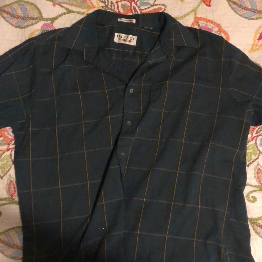 Large, green, short sleeve Impact button up